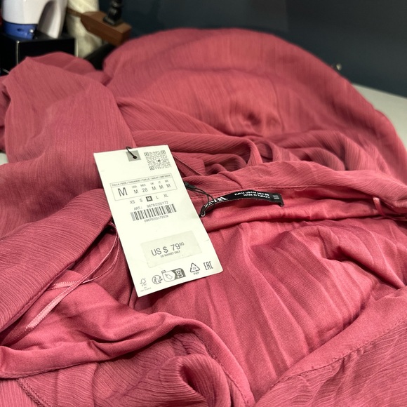 Women’s Zara NWT Ruffled Georgette Midi Lined Dress Slit In From Hem To Knee - Picture 11 of 12